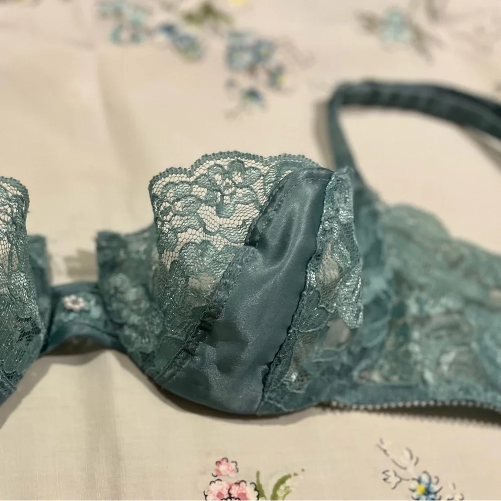 Vintage Dior Balconette bra - Picture 1 of 14